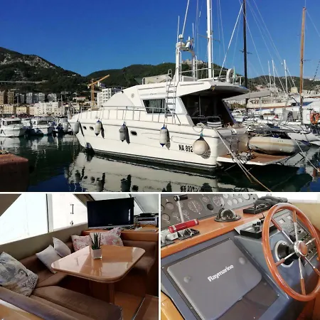 Amber Princess Boat & Breakfast Botel *