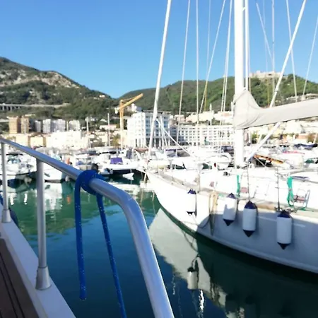Amber Princess Boat & Breakfast * Salerno